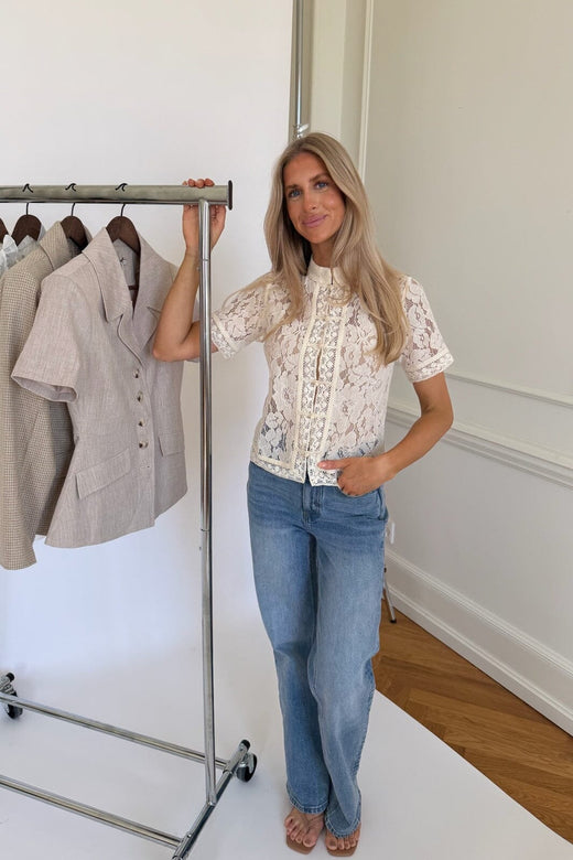 BYIC - Liljaic Ss Shirt A25297 - Off White Lace