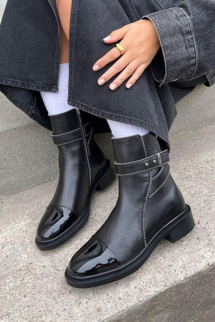 Copenhagen Shoes - My Moves - 0011 Black Patent Støvler 