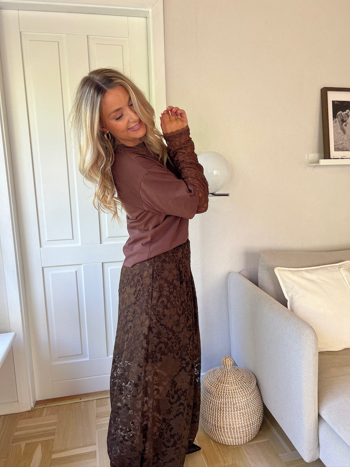 Dear Molly - Karen - Brown Toppe 