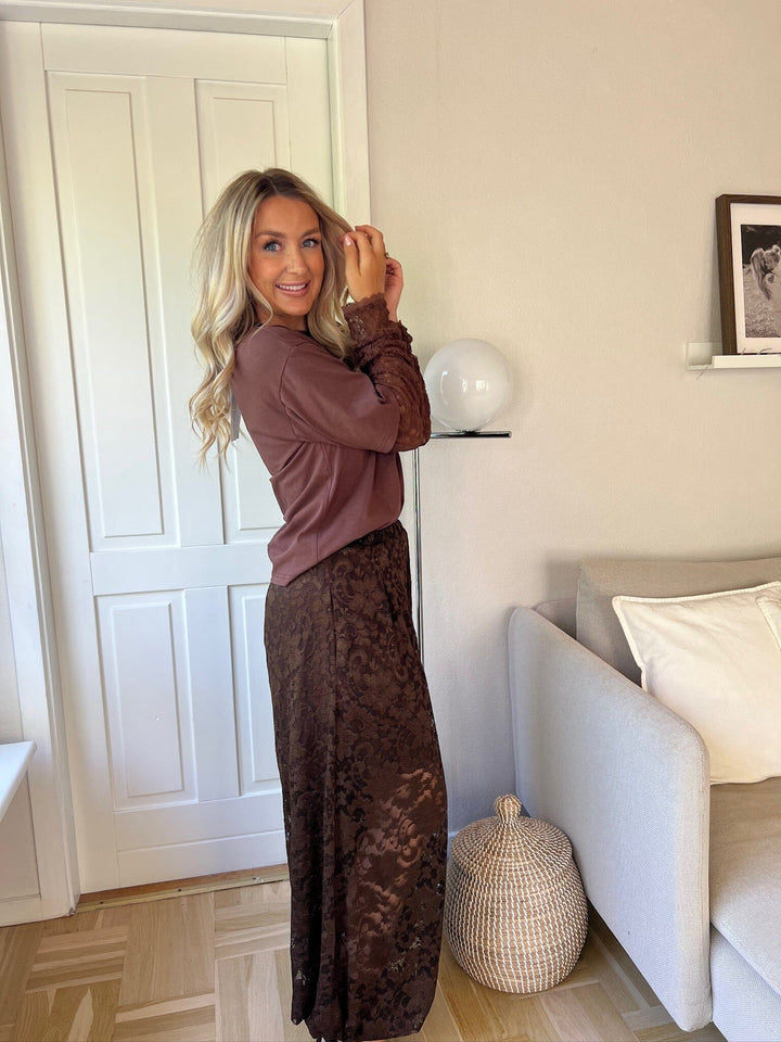 Dear Molly - Karen - Brown Toppe 