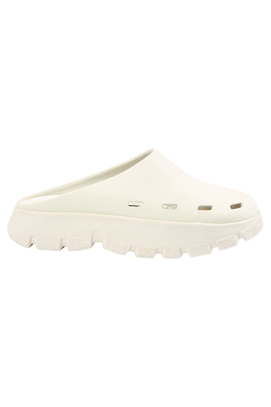 H2O - Trek Closed Sandal - 1008 Cannoli Cream