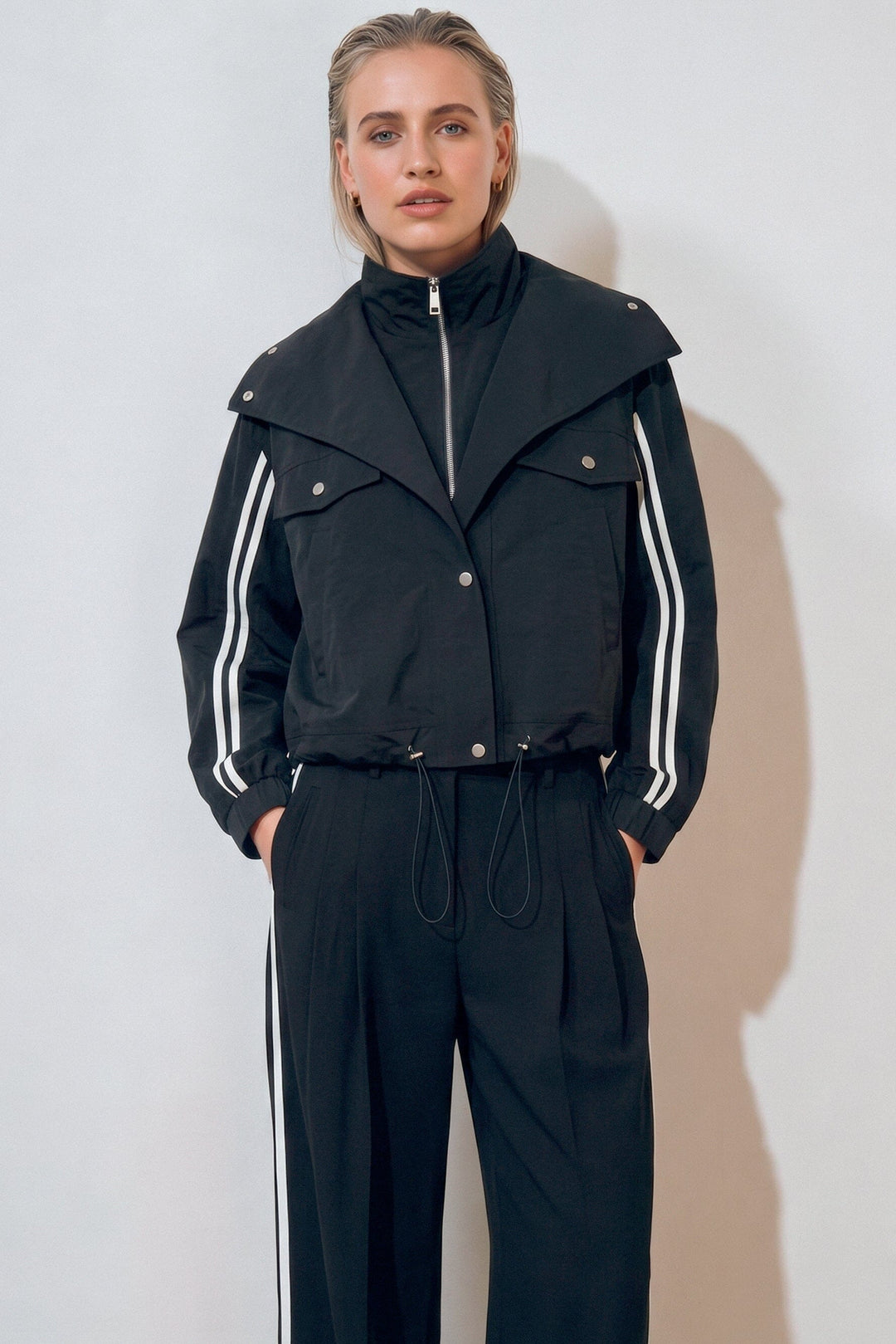 Gossia - Maisago Track Jacket G3537 - Black Jakker 