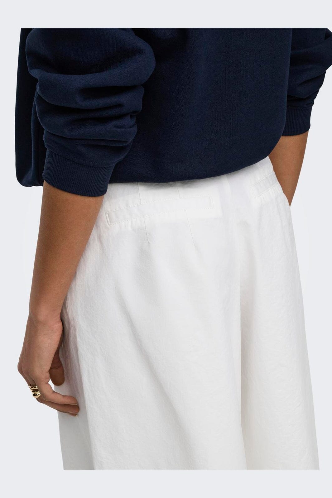 JDY - Jdybianca Bermuda Shorts - 4971111 White