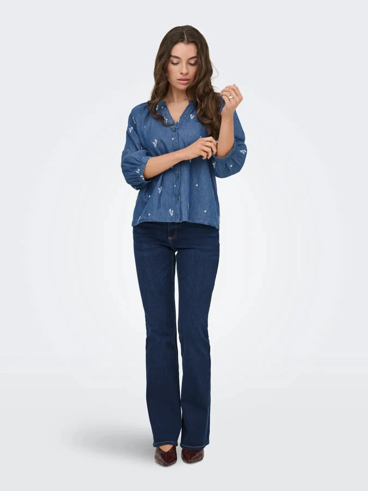 JDY - Jdykai 3/4 Shirt Dia - 5049505 Light Blue Denim Cloud Dancer Emb Skjorter 