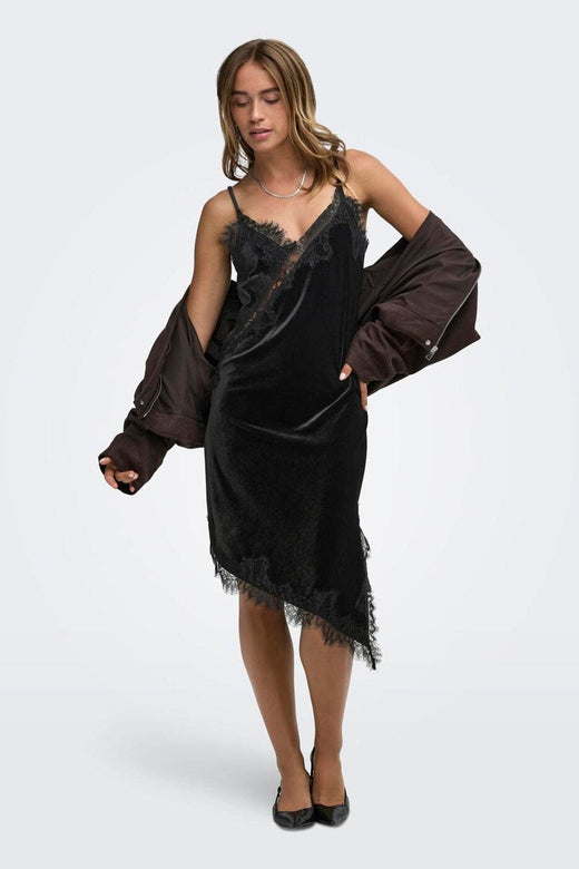 JDY - Jdyvalerie S/L Velvet Lace Dress - 5121628 Black