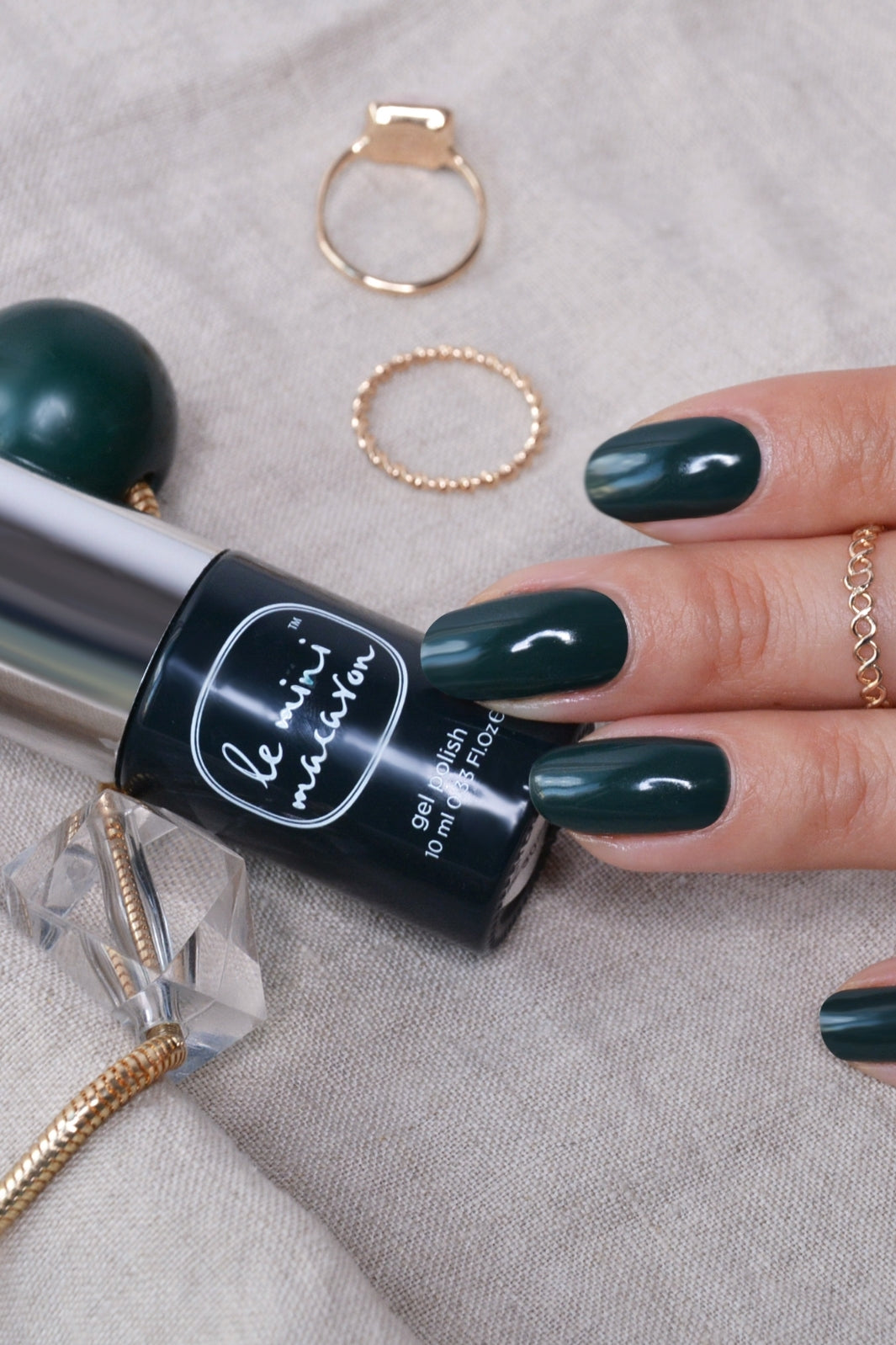 Le Mini Macaron - Neglelak Gel COL060 - Dark Velvet