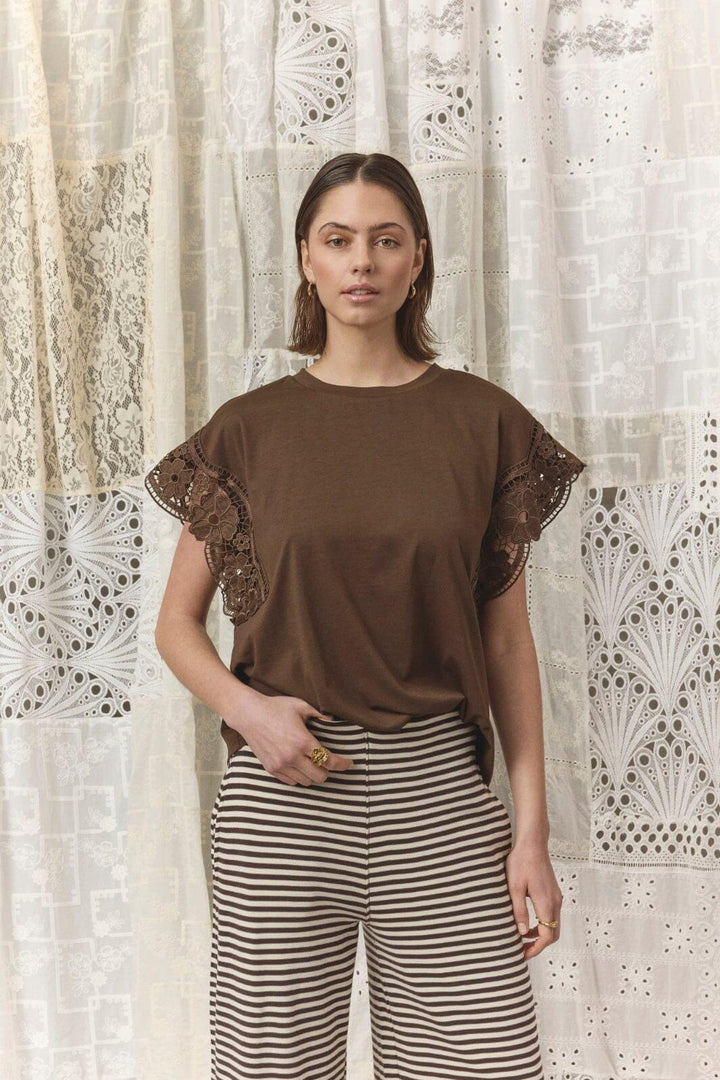 Love & Divine - Love1517 19723 - 222 - D. Chocolate T-shirts 