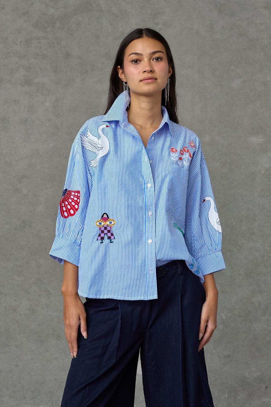 Love & Divine - Love1604-2 20151 - 834 - Blue Dream Stripes Emb. Skjorter 
