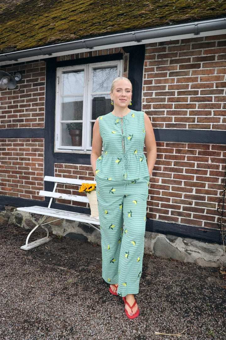Molly&My x Caroline Dan - Cheerful Pants - Lemon Emb.fabric Bukser 