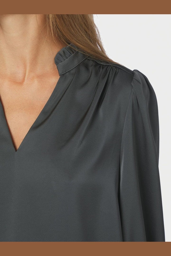 Neo Noir - Amara Drapy Satin Blouse 171105 - 132 - Antracit
