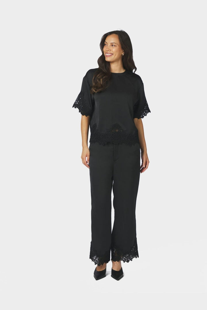 Neo Noir - Elle Heavy Sateen Lace Top 170661 - 100 - Black
