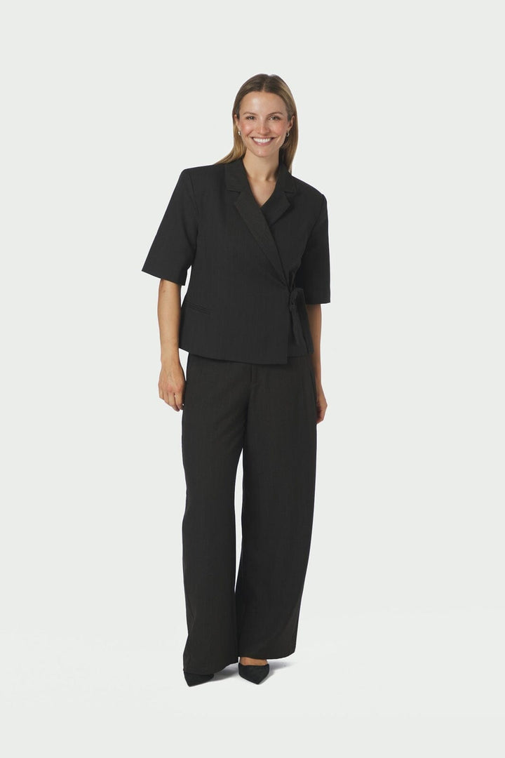 Neo Noir - Essiall Pinstripe Pants 170084 - 132 - Antracit