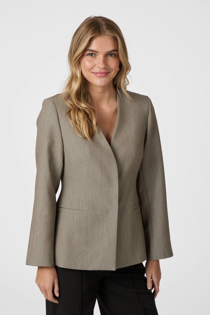 Neo Noir - Frillis Fitted Blazer 165996 - 125 - Dark Sand