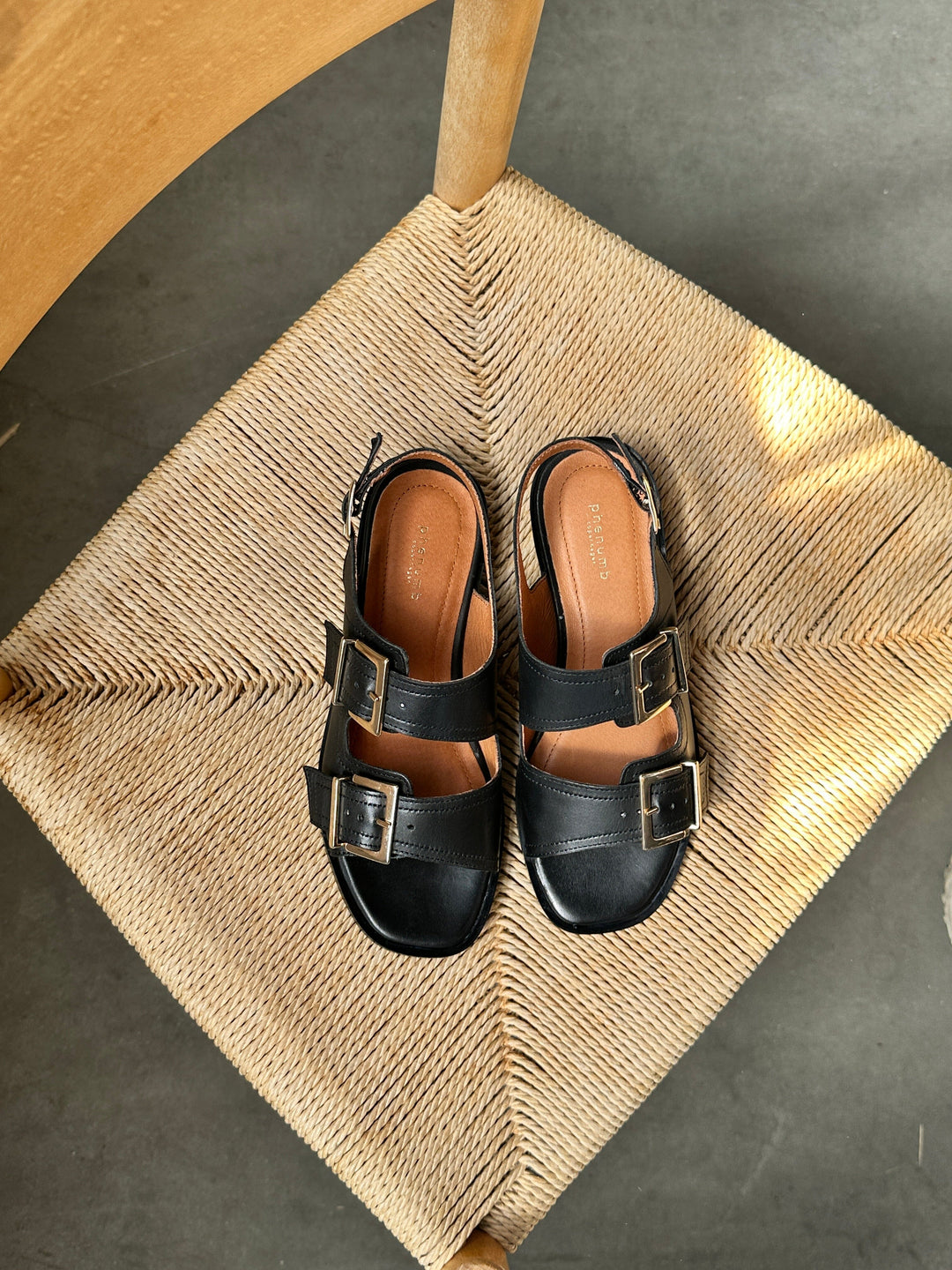 Phenumb Copenhagen - Upnext Leather PB-D08-UPNEX - Black Sandaler 