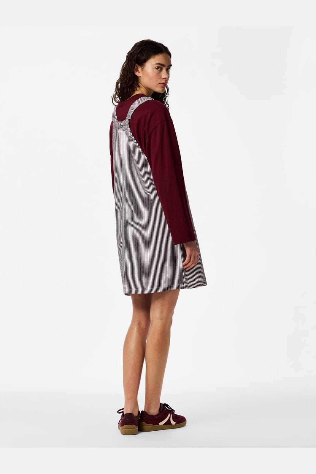 Pieces - Pcallo Dungaree Dress Fsy - 5105503 Winetasting Cloud Dancer