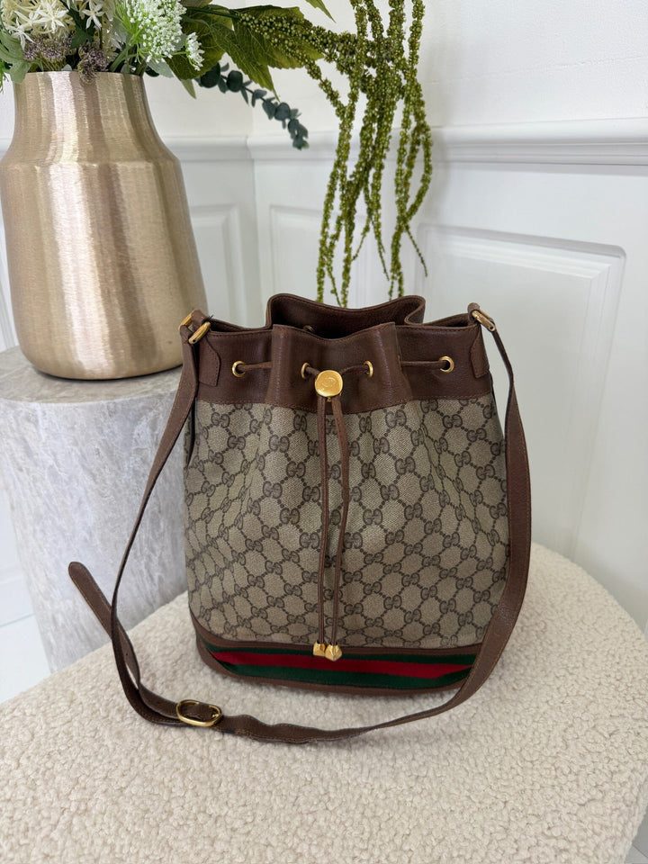 Preloved Vintageline X Molly&My - Vintage Gucci Gg Supreme Bucket Bag 3395 - Web Stripe Tasker 