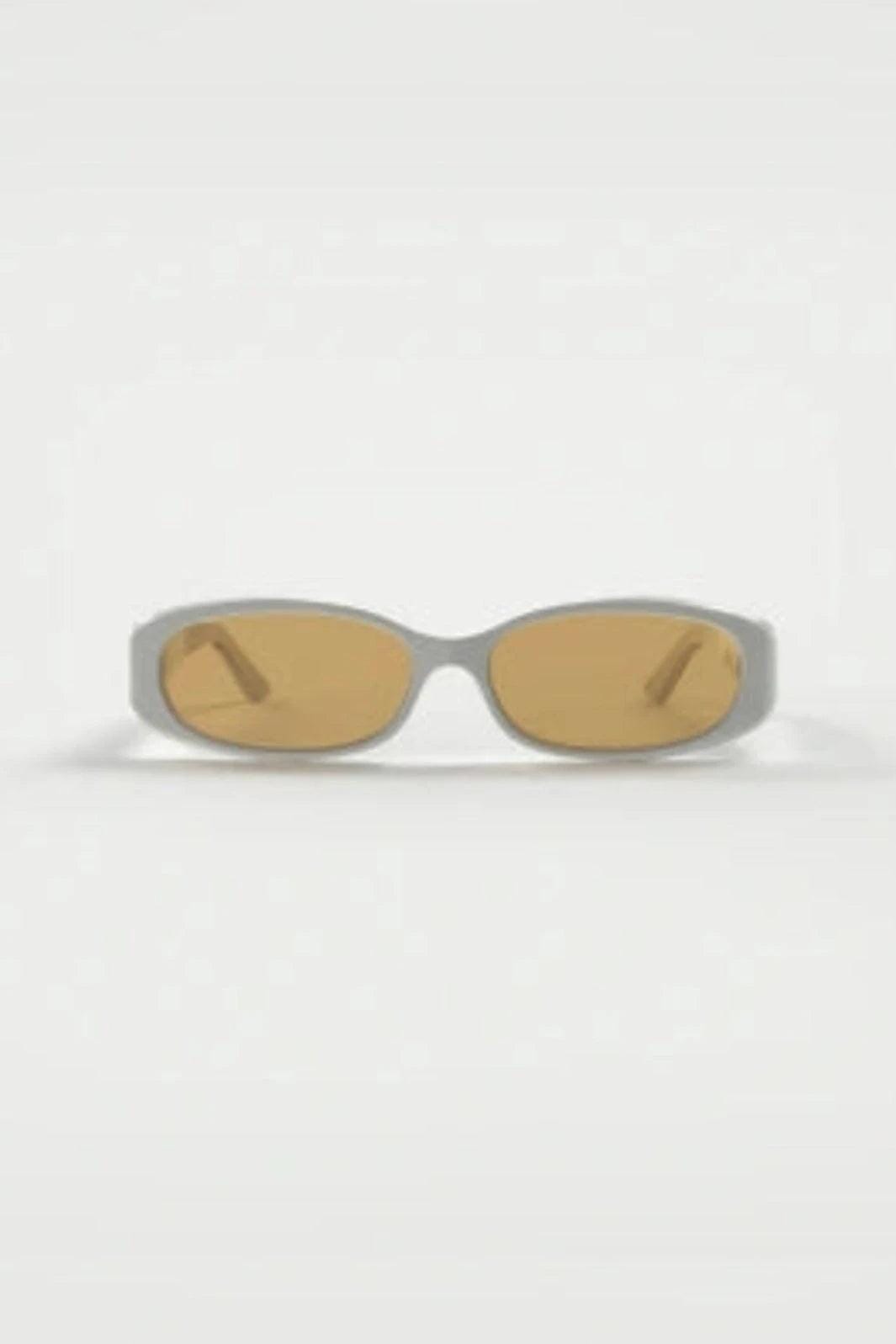 Rotate - 4. Rectangular Oval Frame 1163133103 - 3103 Chimi X White Solbriller 