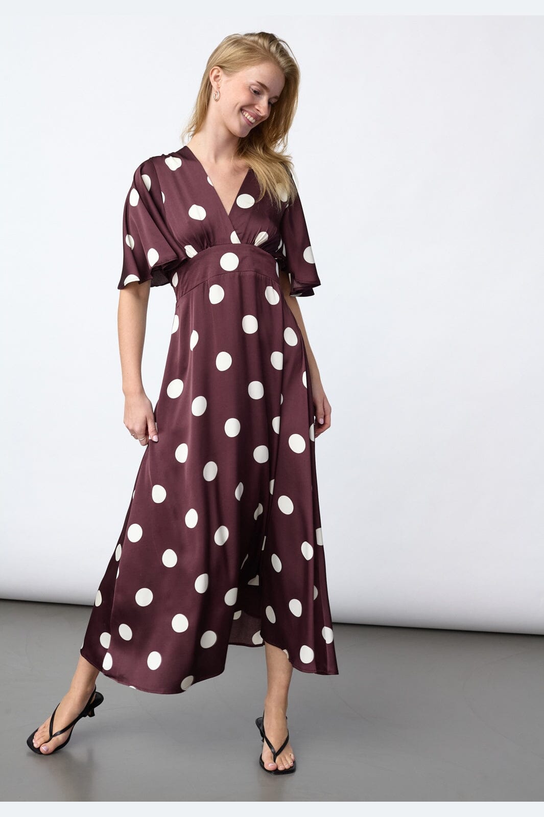 Sisters Point - Gisela-Dr34 20106 - 801 - Deep Bordeaux Dot
