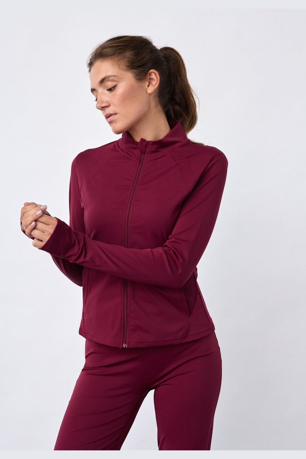 Sisters Point - Lia-Zip 20378 - 587 - Bordeaux