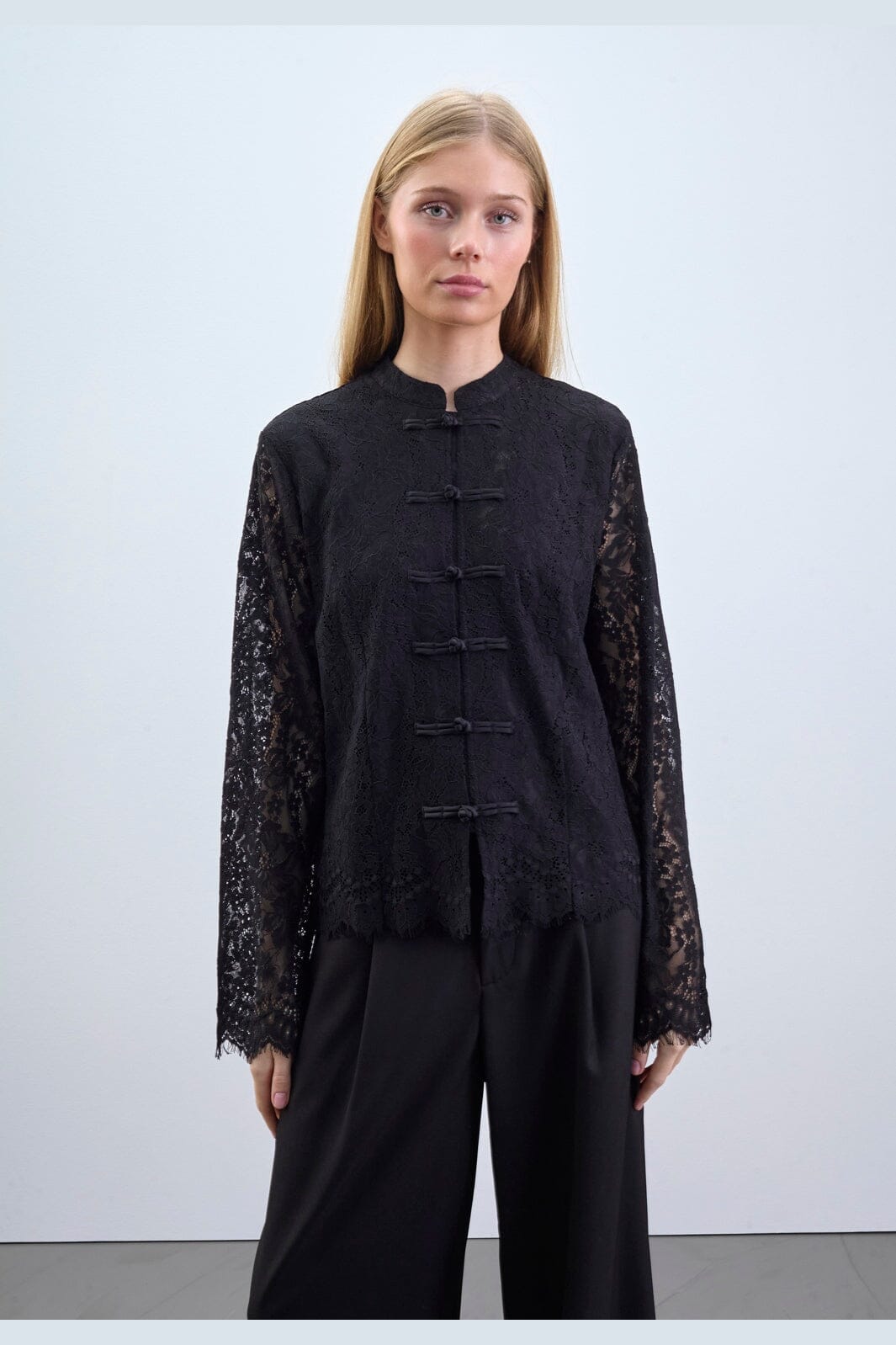 Sisters Point - Veronica-Sh 20569 - 000 - Black