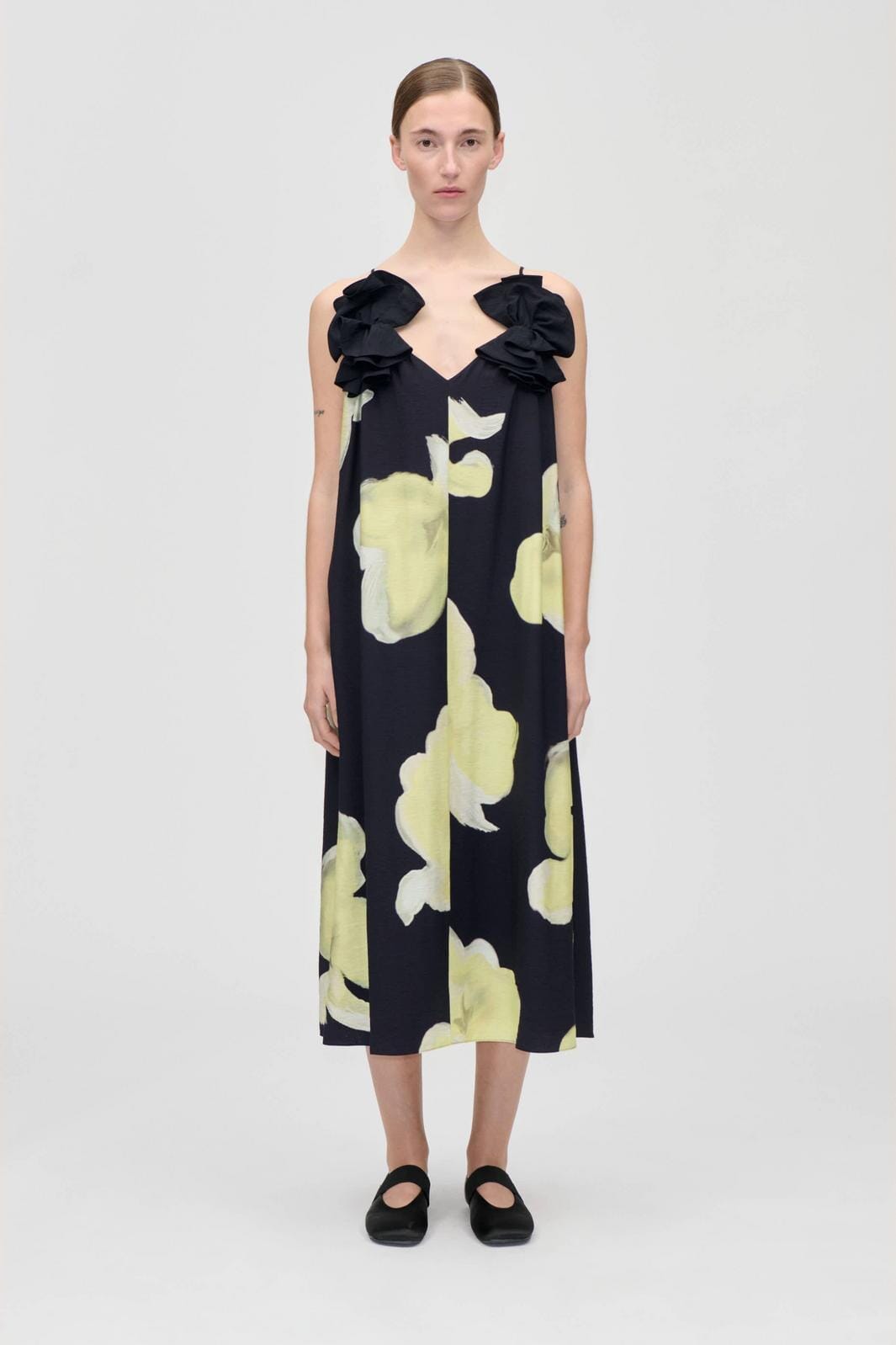 Stine Goya - 2450 Printed Viscose, Floral Long Dresssg-ps26-d207-2450 - Yellow Petunias Kjoler 